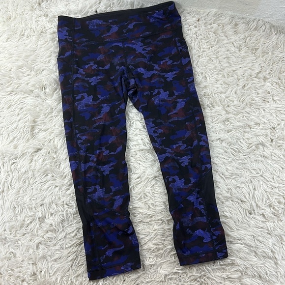 🔥$SALE$🔥 Lululemon Pace Rival Crop Hounds Camo Emperor Blue Black / Black - Picture 1 of 7